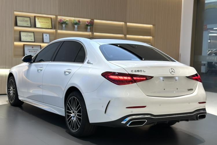 奔驰C级 2023款 改款 C 260 L 运动版车身外观6003