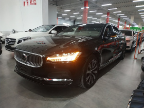 沃尔沃S90新能源 2022款 改款 T8 E驱混动 智逸豪华版