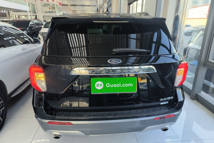 福特 探险者 2020款 EcoBoost 285 四驱风尚版 6座车身外观6