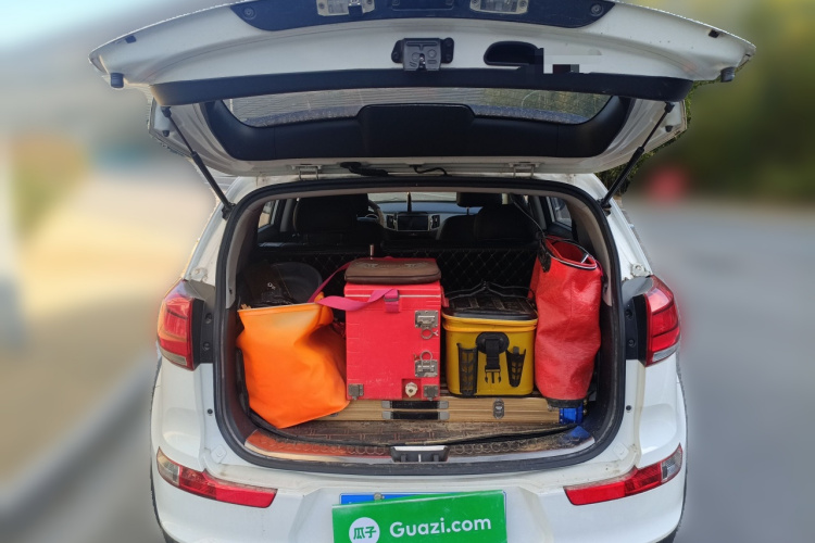 起亚 智跑 2016款 2.0L 自动两驱版GL中控内饰23