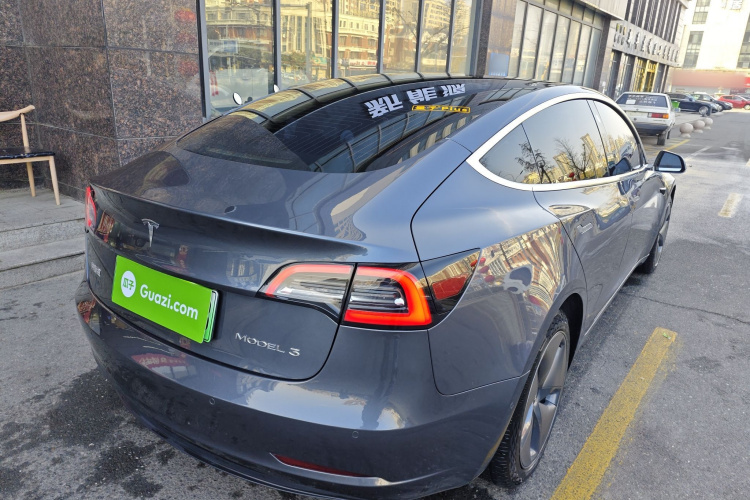 特斯拉 Model 3(进口) 2019款 长续航全轮驱动版车身外观7