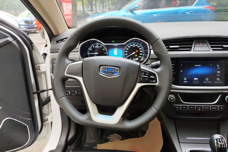 吉利汽车 帝豪 2017款 三厢百万款 1.5L 手动向上版中控内饰13