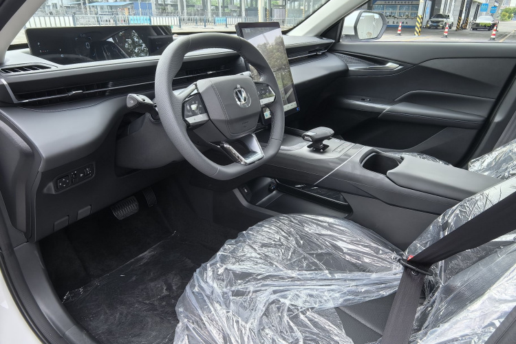 长安 逸动 2025款 蓝鲸 1.5T 500Bar尊贵型中控内饰7001