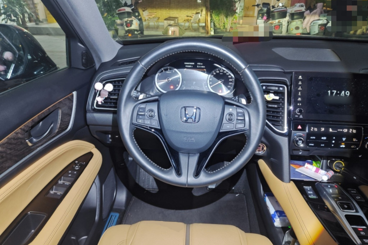 本田UR-V 2020款 370TURBO 两驱尊雅版中控内饰13