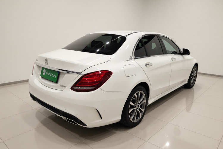 奔驰C级 2018款 C 180 L 时尚型运动版车身外观7