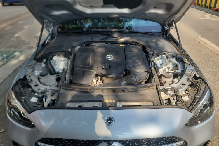 奔驰C级 2022款 改款 C 260 L 运动版机舱底盘24