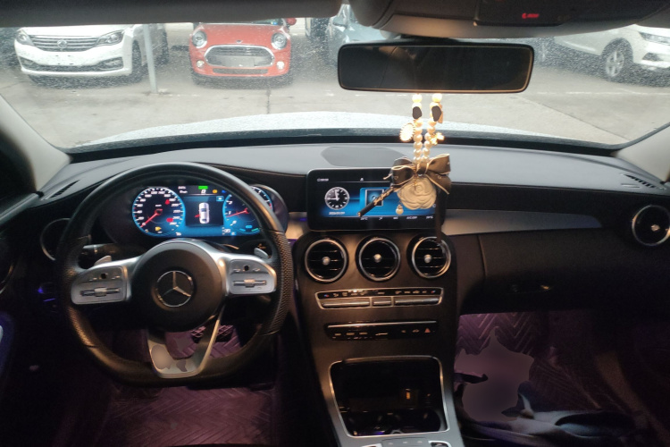 奔驰C级 2021款 C 260 L 运动版中控内饰7002