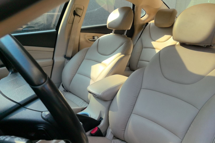 菲亚特 菲翔 2012款 1.4T 自动劲享版中控内饰19