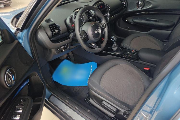 MINI Clubman 2016款 1.5T ONE 网络限量版局部细节19
