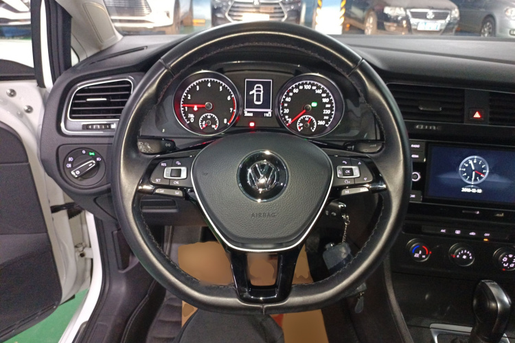 大众 高尔夫 2018款 230TSI 自动舒适型局部细节13