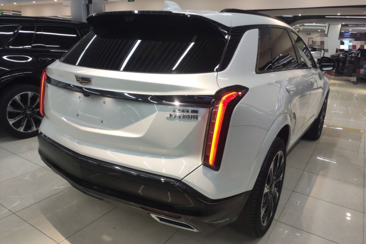 凯迪拉克XT5 2025款 2.0T 铂金型车身外观6005
