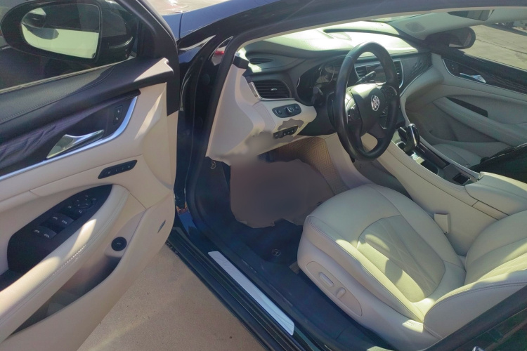 别克 君越 2022款 Avenir艾维亚 先享型中控内饰7003