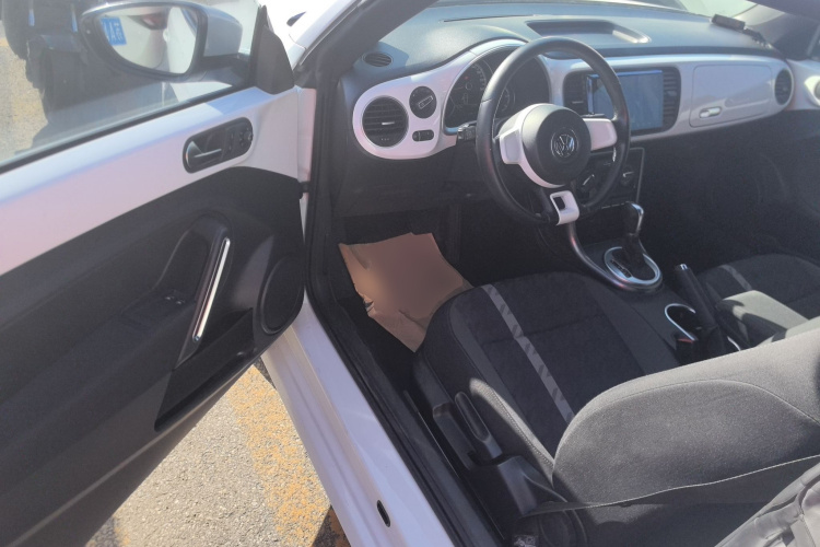 大众 甲壳虫 2017款 180TSI 宜乐版中控内饰20