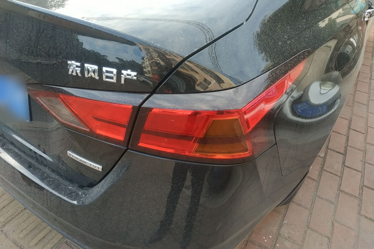 日产 天籁 2021款 2.0L XL 舒适版车身外观6006