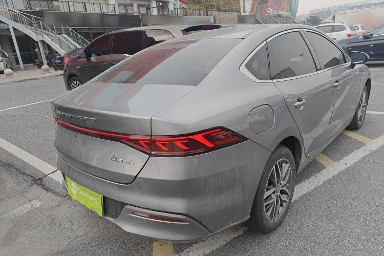 比亚迪 秦PLUS 2021款 DM-i 120KM 旗舰型车身外观7