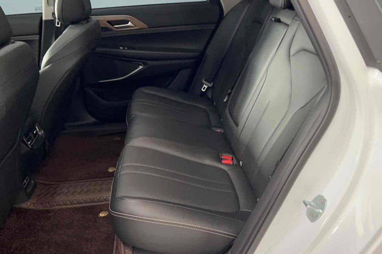 小鹏P5 2024款 500Pro版中控内饰7004