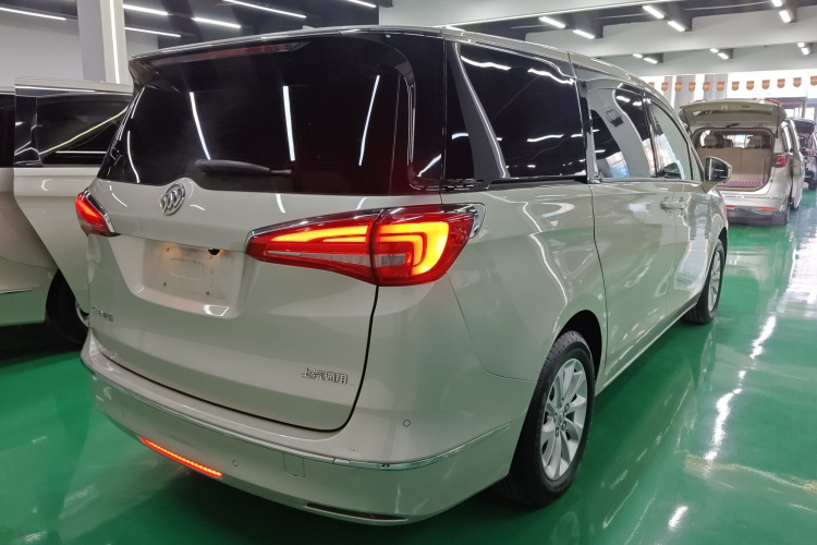 别克GL8 2017款 ES 28T 舒适型 国V车身外观7