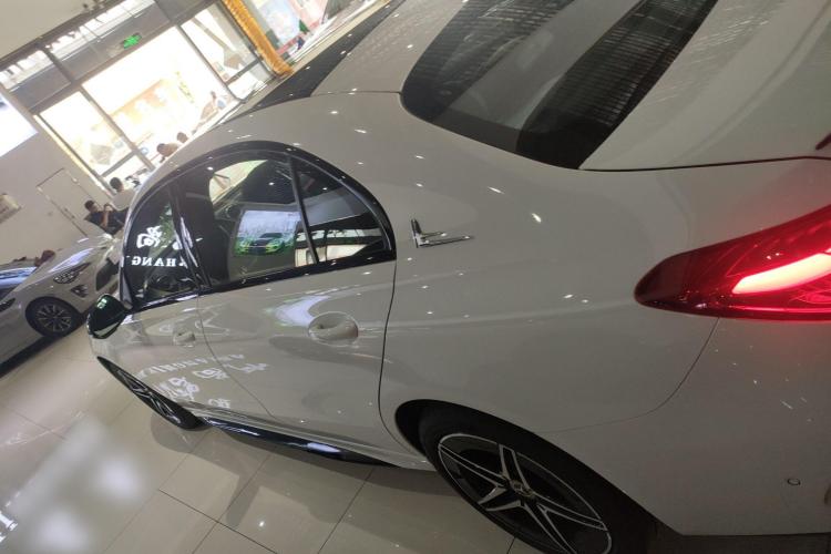 奔驰C级 2024款 改款 C 260 L 皓夜运动版车身外观6003