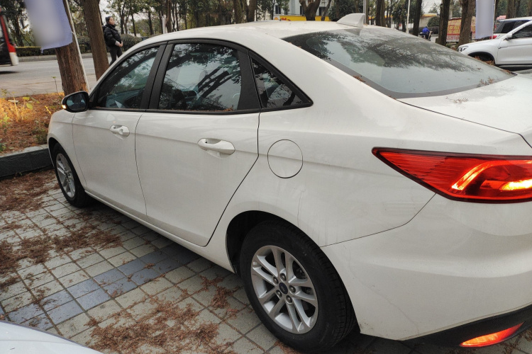 福特 福睿斯 2019款 改款 1.5L 手动质享型（胎压监测） 国VI车身外观6003