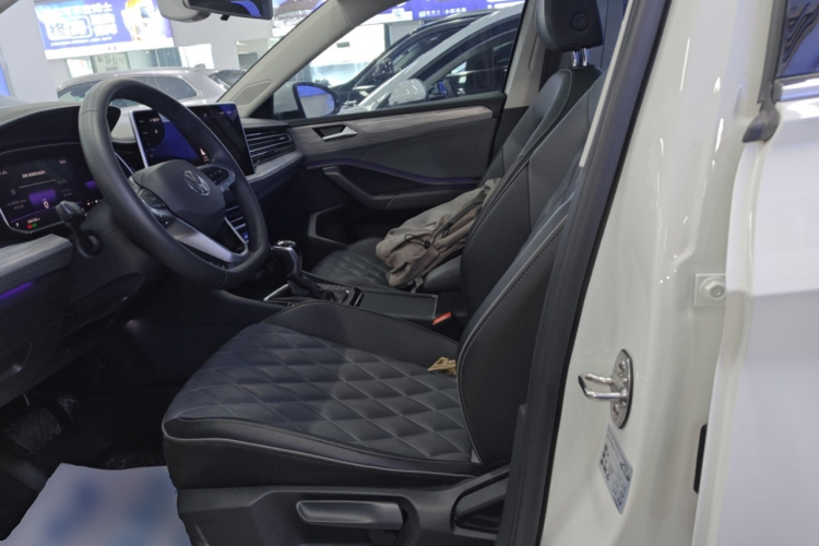 大众 速腾 2023款 300TSI DSG超越版局部细节19