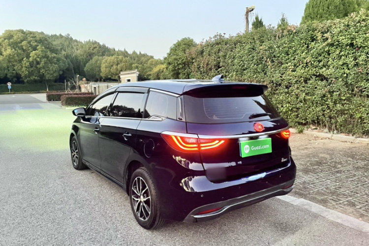 比亚迪 宋MAX 2017款 1.5T 自动智联豪华型 7座车身外观6007