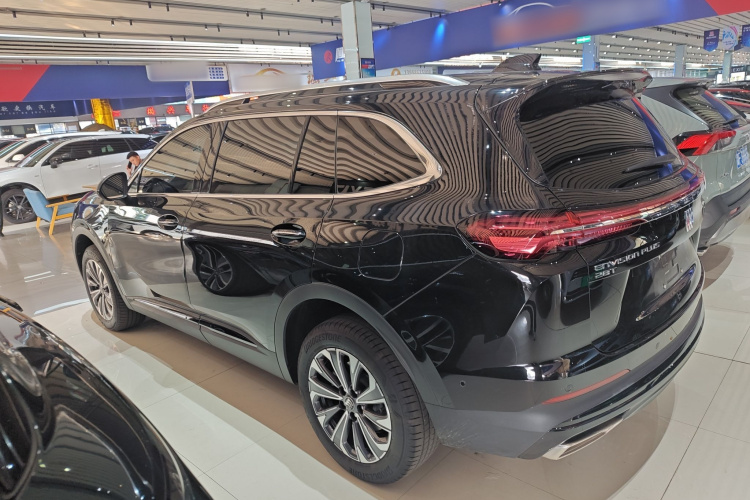 别克 2025款 昂科威Plus 28T 两驱白金版车身外观4