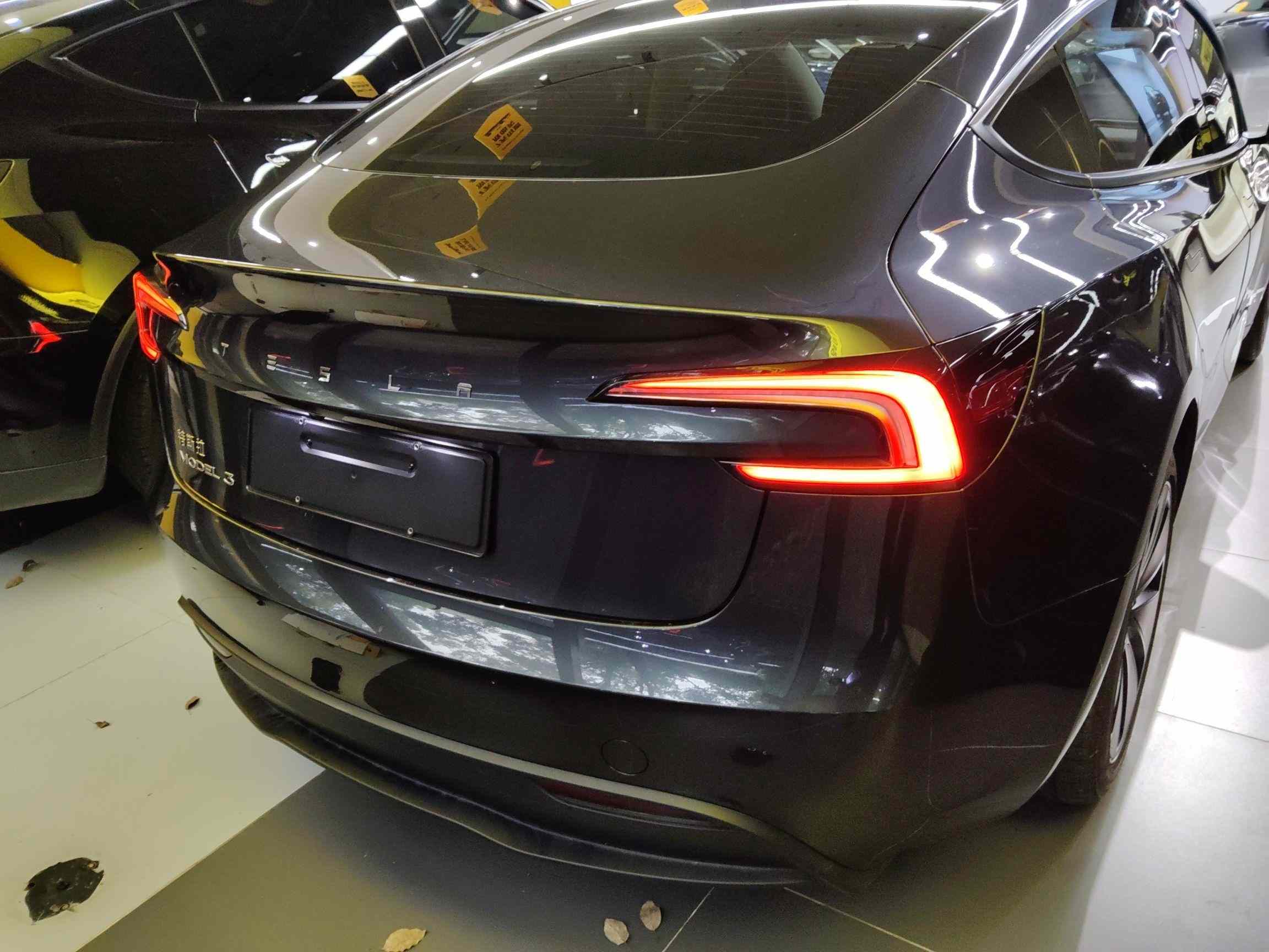 特斯拉 Model 3 2025款 后轮驱动版(3)