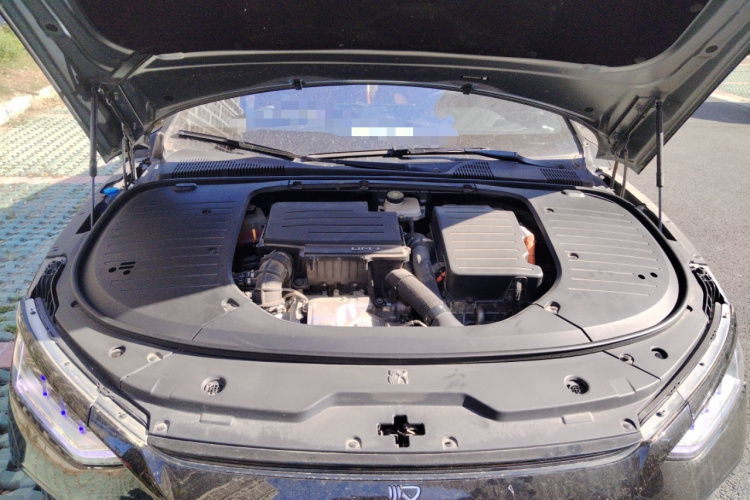 比亚迪 汉 2022款 DM-i 121KM 尊荣型局部细节24