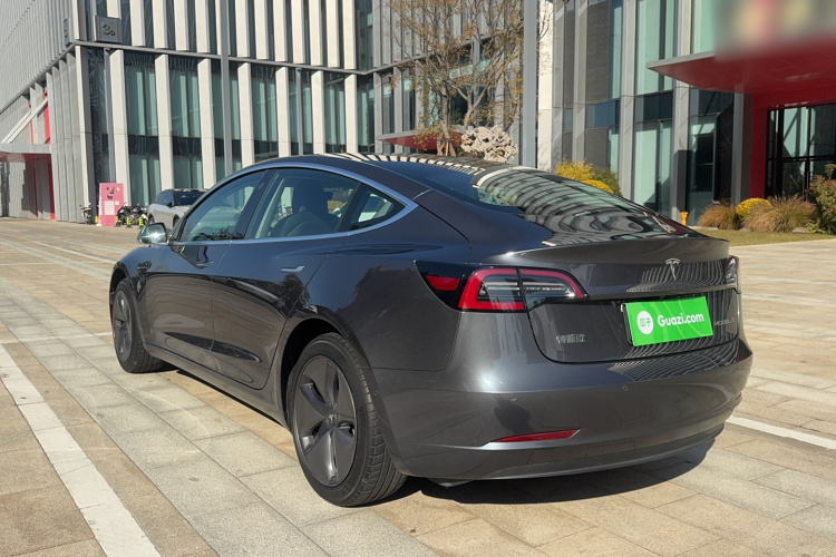 特斯拉 Model 3 2019款 标准续航后驱升级版车身外观6005