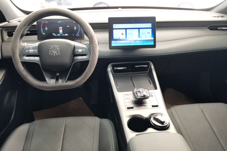 比亚迪 秦PLUS 2025款 DM-i 智驾版 55KM领先型中控内饰12