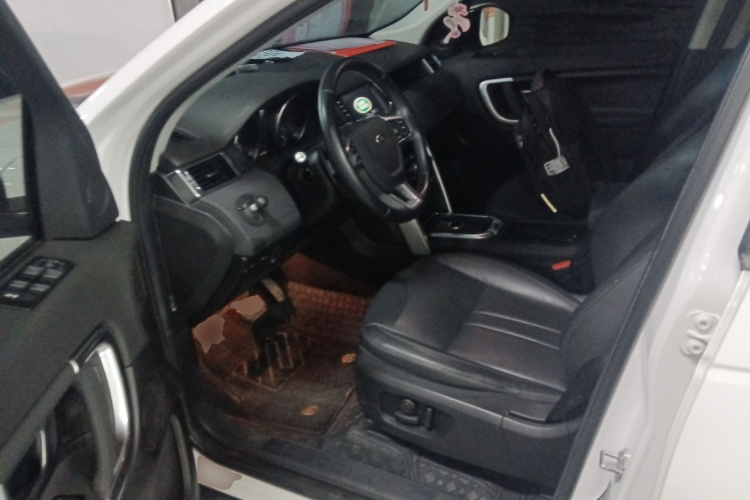 路虎 发现神行 2019款 240PS SE版 国VI中控内饰20