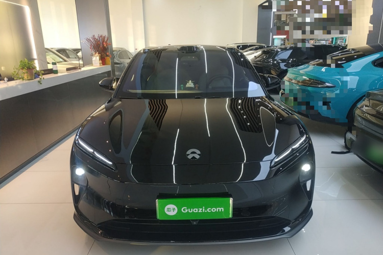 蔚来ET5 2022款 75kWh车身外观2