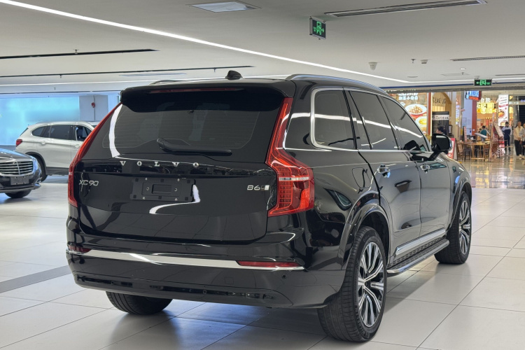 沃尔沃XC90 2023款 B6 智逸豪华版 7座车身外观6006