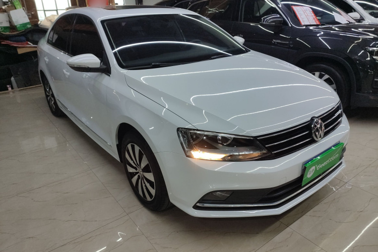 大众 速腾 2018款 1.6L 自动舒适型车身外观3