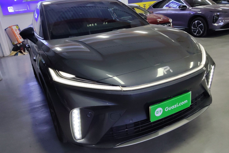 飞凡汽车 飞凡R7 2023款 后驱屏霸版车身外观6002