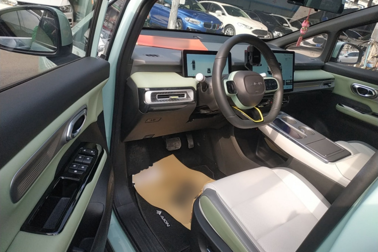 埃安 AION Y 2023款 Plus 510 智领版中控内饰20