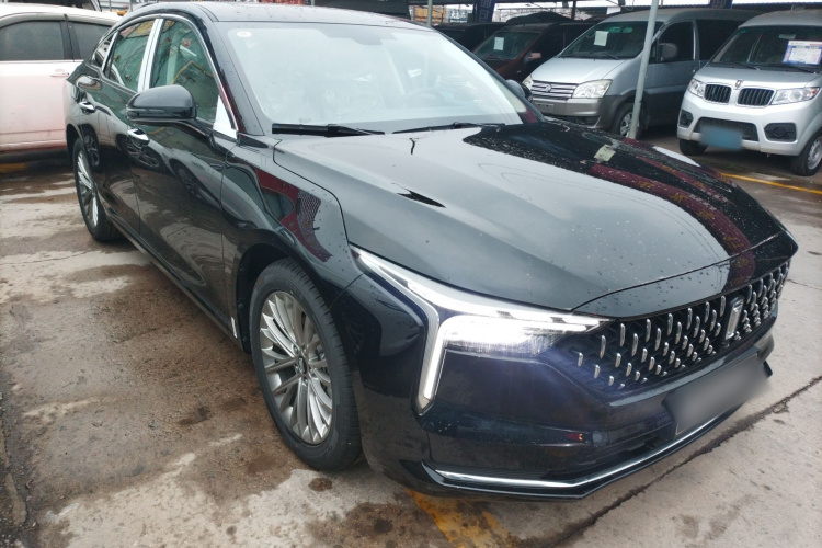 奔腾B70 2025款 龙耀版 1.5T 质享型车身外观3