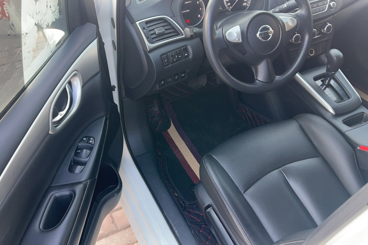 日产 轩逸 2022款 经典 1.6XE CVT舒适版中控内饰7001