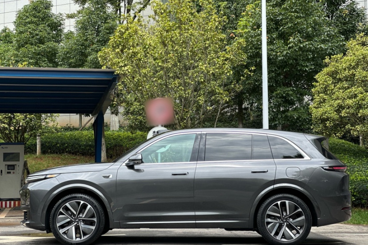 理想汽车 理想L7 2024款 Ultra车身外观6004