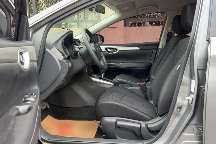 日产 轩逸 2021款 经典 1.6XE CVT舒适版局部细节19