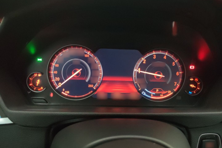 宝马3系GT 2020款 320i M运动套装局部细节14