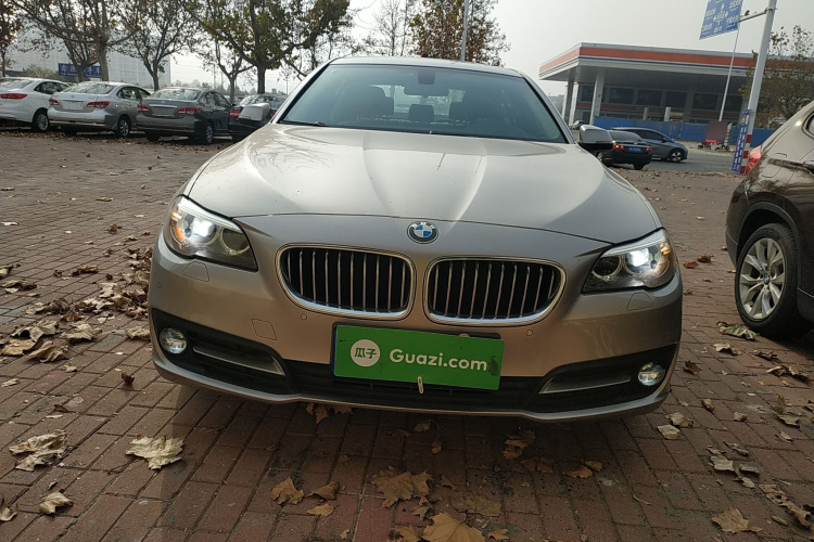 宝马5系 2017款 528Li 领先型车身外观2