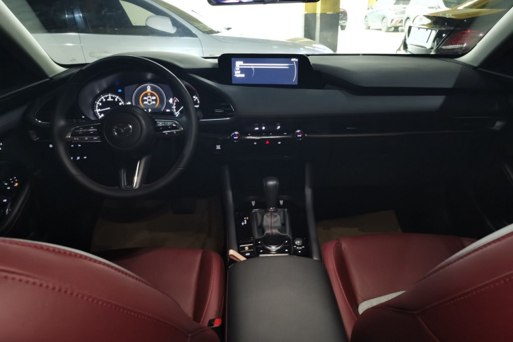 马自达3 昂克赛拉 2023款 2.0L 自动质臻版中控内饰12