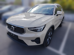 沃尔沃XC40 2025款 B3 智远豪华版