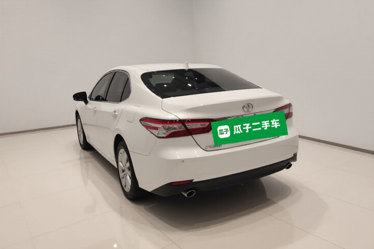 丰田 凯美瑞 2021款 2.0G 豪华版车身外观5