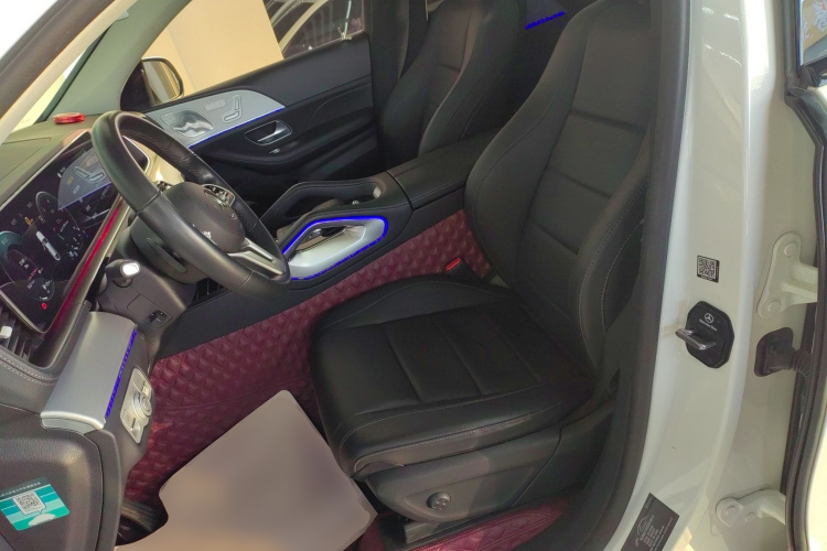 奔驰GLE轿跑 2020款 GLE 350 4MATIC 轿跑SUV 豪华型中控内饰19