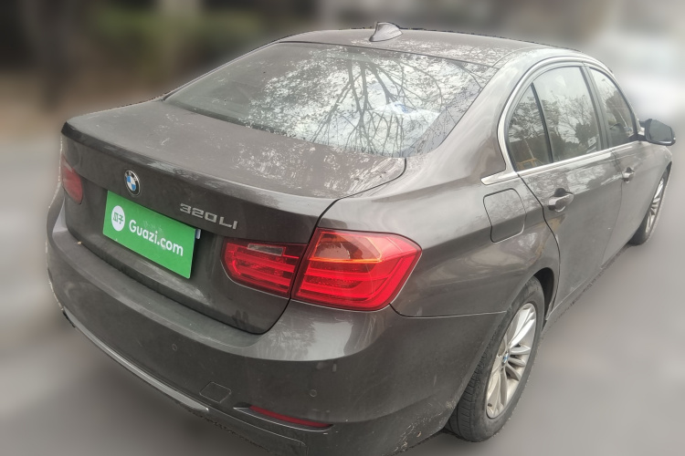 宝马3系 2015款 320Li 超悦版时尚型车身外观6005