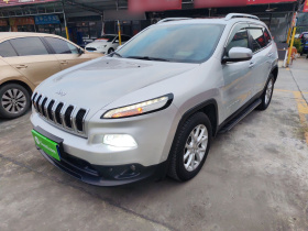 Jeep 自由光 2016款 2.4L 领先版