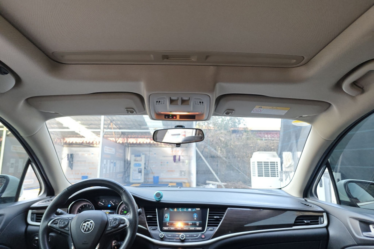 别克 威朗 2018款 三厢 20T 双离合领先型中控内饰22