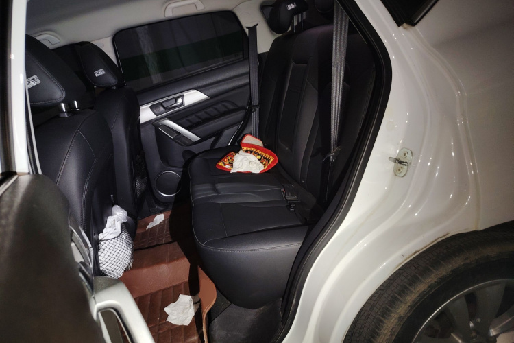 哈弗H2 2014款 1.5T 手动两驱精英版中控内饰21